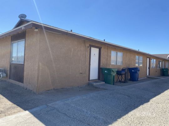 201 South Sunset Street Ridgecrest, CA 93555 - Photo 2 of 20 a view of a house with big yard