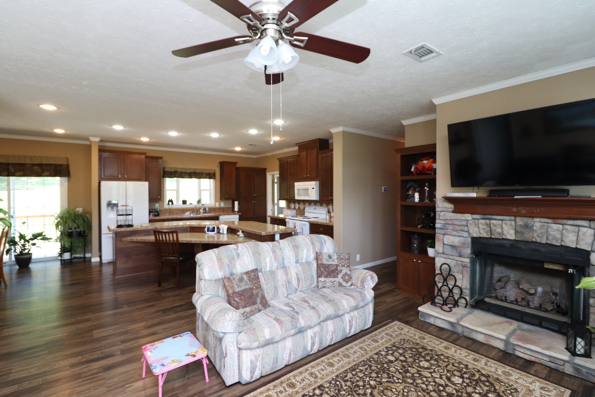 665 Honeysuckle Lane Road Bethpage, TN 37022 - Photo 5 of 58 Gallery Image 5
