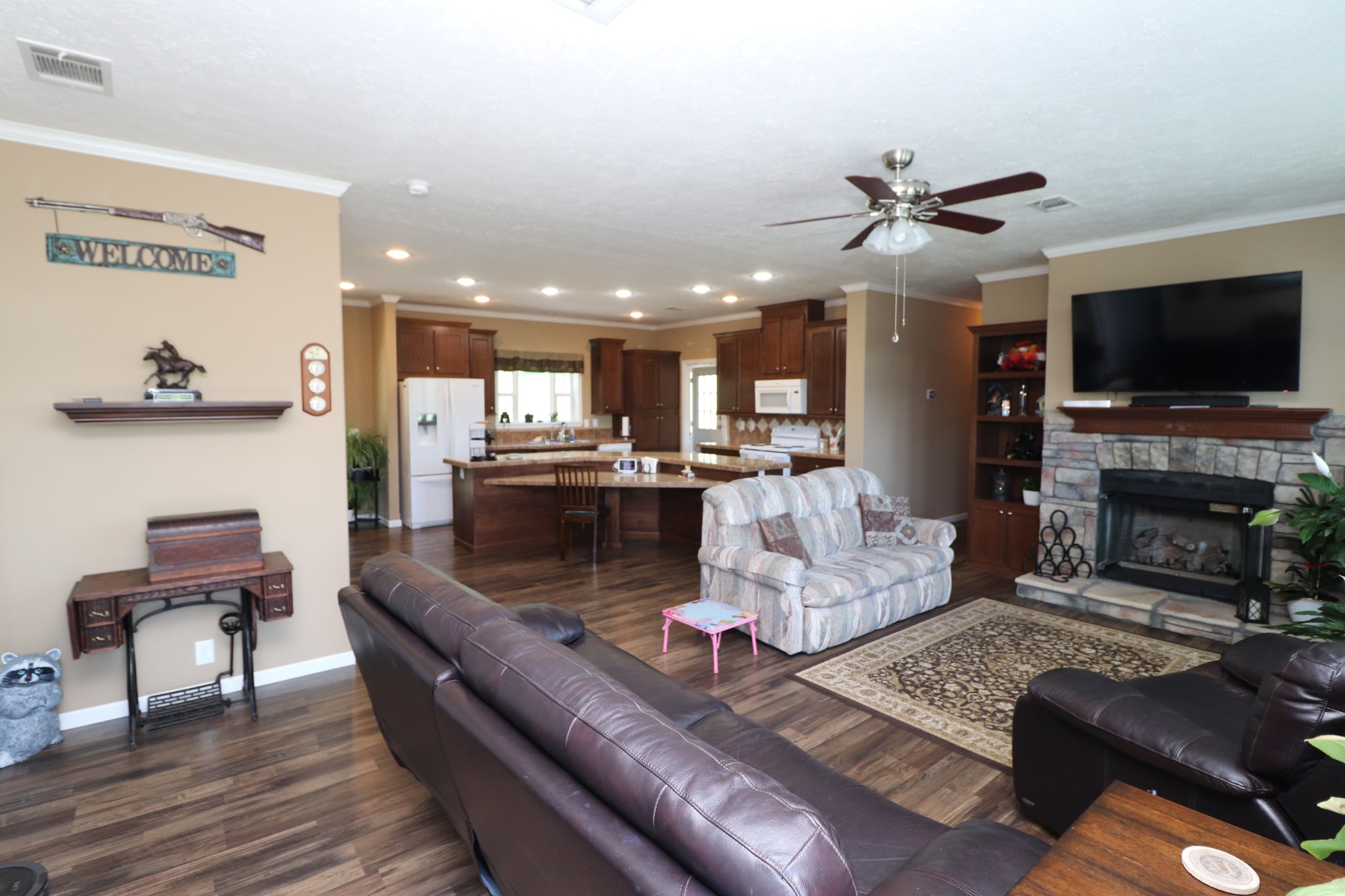 665 Honeysuckle Lane Road Bethpage, TN 37022 - Photo 6 of 58 Gallery Image 6