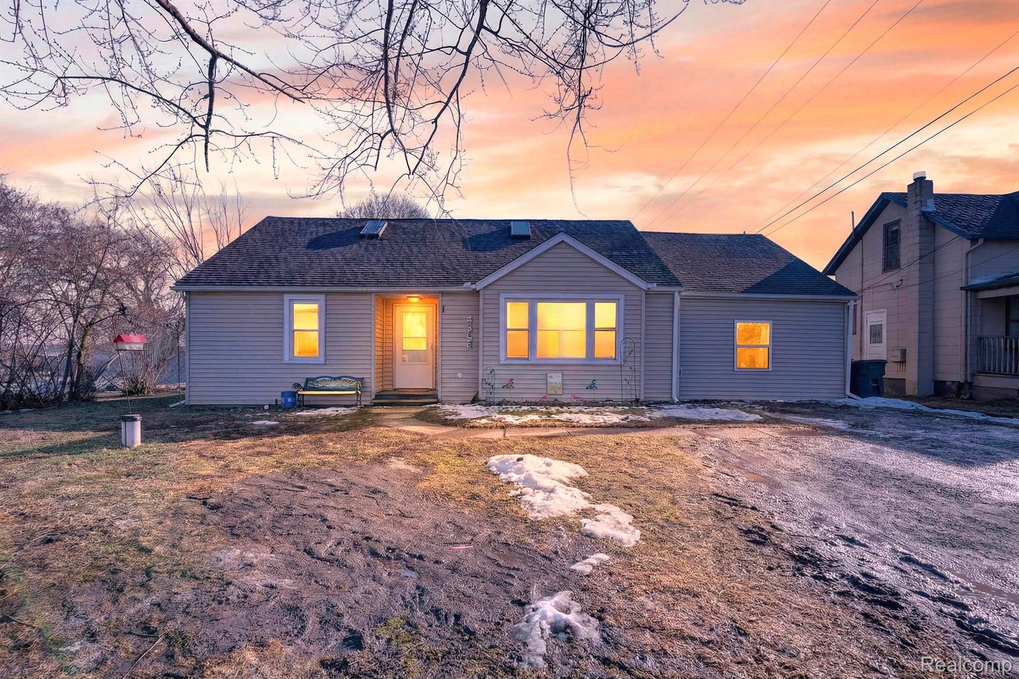 6015 Jeddo Road Jeddo, MI 48032 - Photo 15 of 15 Evening View of Home