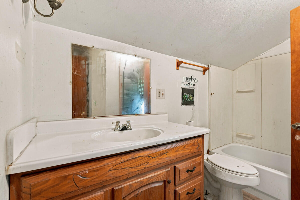 439 Thornton Road DeFuniak Springs, FL 32435 - Photo 12 of 16 12