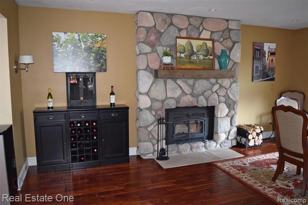 2706 Powderhorn Ridge Road Rochester Hills, MI 48309 - Photo 11 of 48