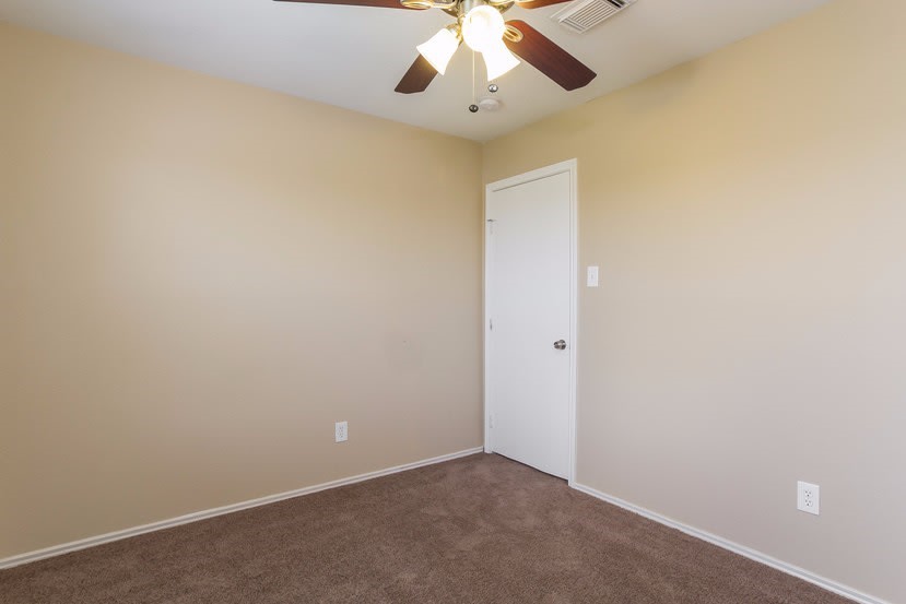 7134 Cheshire Park Road Houston, TX 77088 - Photo 9 of 17