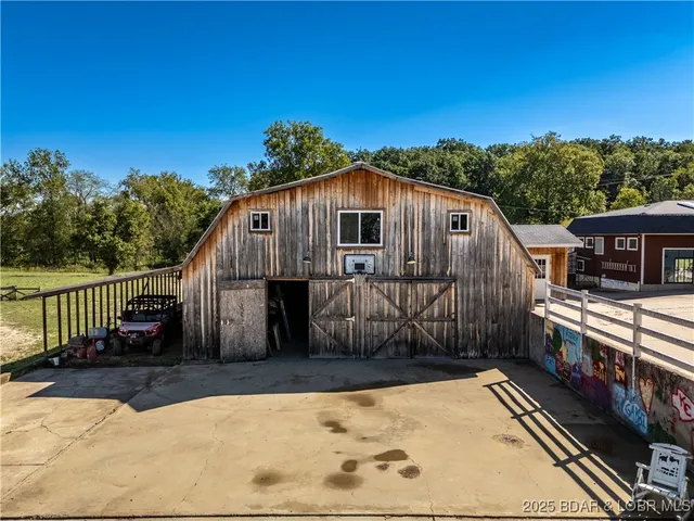 $875,000 | 2674 Highway 17, Iberia, MO 65486