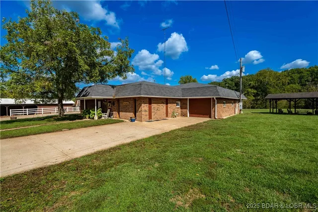 $875,000 | 2674 Highway 17, Iberia, MO 65486