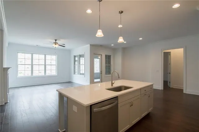 $442,600 | 5865 Overlook Ridge East, Unit 105, Suwanee, GA 30024