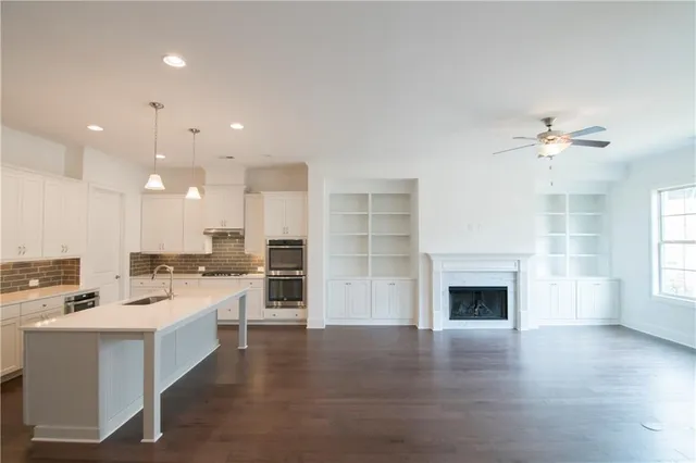 $442,600 | 5865 Overlook Ridge East, Unit 105, Suwanee, GA 30024