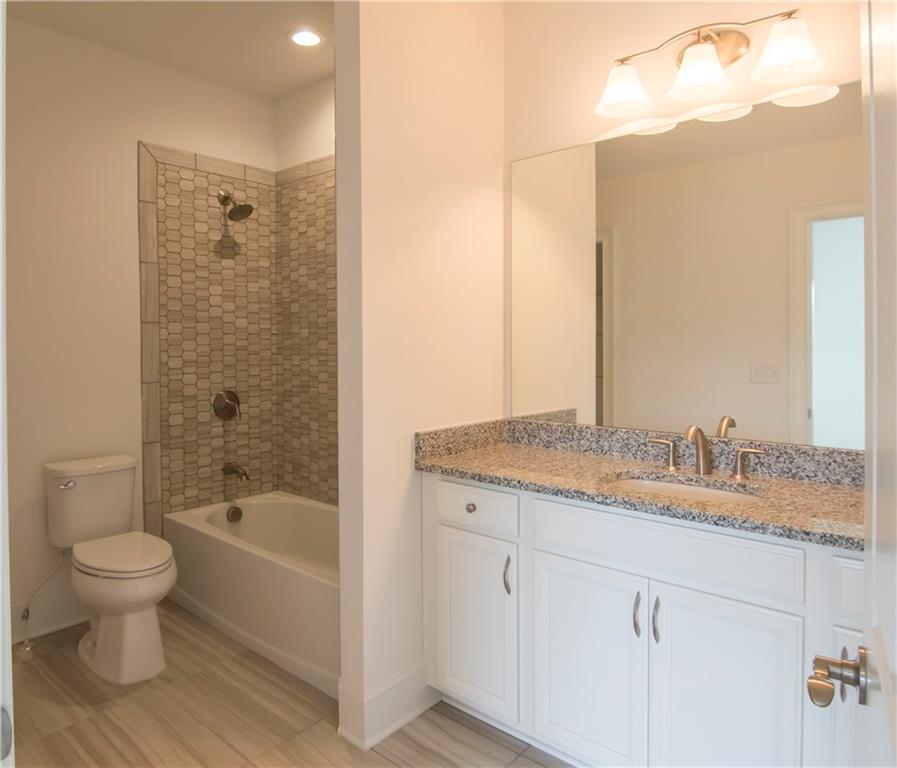5865 Overlook Ridge East, Unit 105 Suwanee, GA 30024 - Photo 23 of 40 Third full bath upstairs