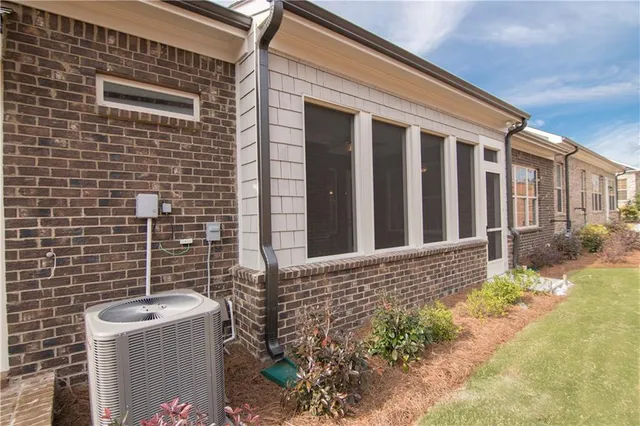 $442,600 | 5865 Overlook Ridge East, Unit 105, Suwanee, GA 30024