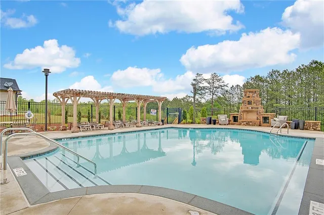 $442,600 | 5865 Overlook Ridge East, Unit 105, Suwanee, GA 30024