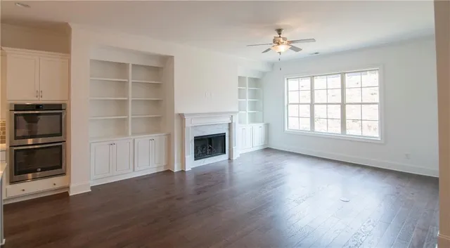 $442,600 | 5865 Overlook Ridge East, Unit 105, Suwanee, GA 30024