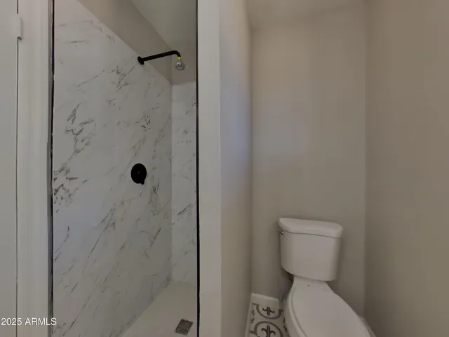 $1,889 | 7201 North 26th Lane, Phoenix, AZ 85051