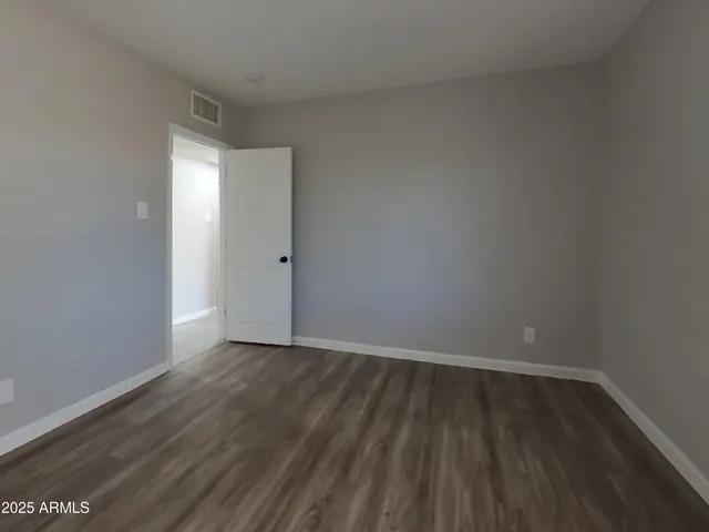 $1,889 | 7201 North 26th Lane, Phoenix, AZ 85051