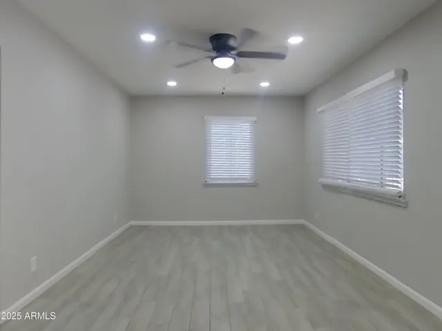 $1,889 | 7201 North 26th Lane, Phoenix, AZ 85051