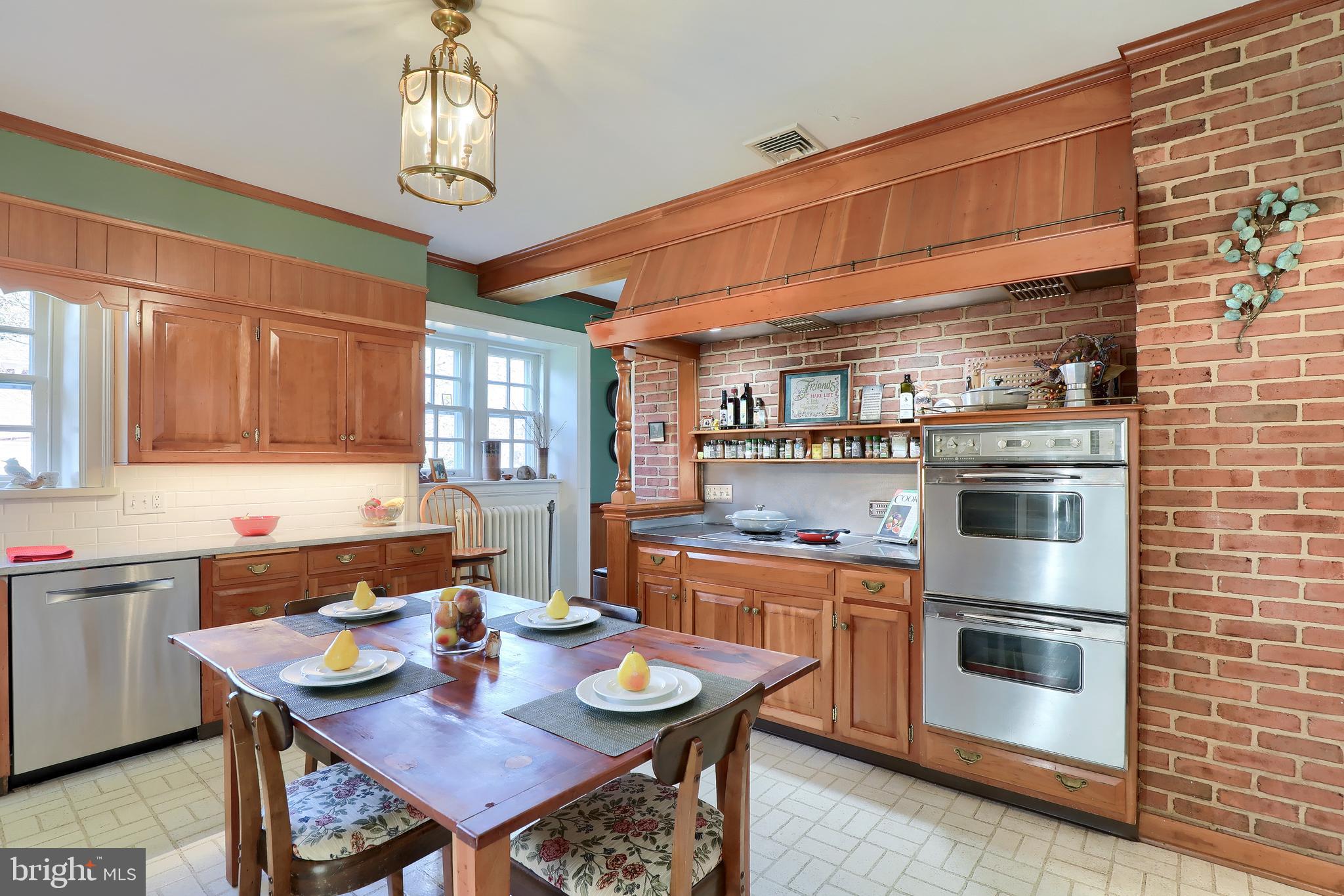 518 South Broad Street Lititz, PA 17543 - Photo 20 of 52