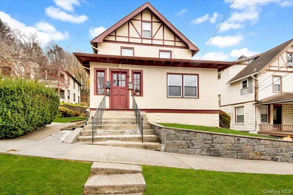 $2,800 | 26 Cleveland Street, Valhalla, NY 10595