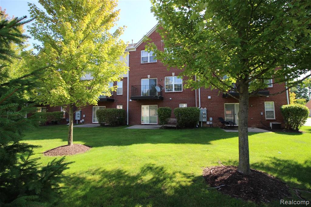 716 Cherry Orchard Road Canton, MI 48188 - Photo 3 of 19