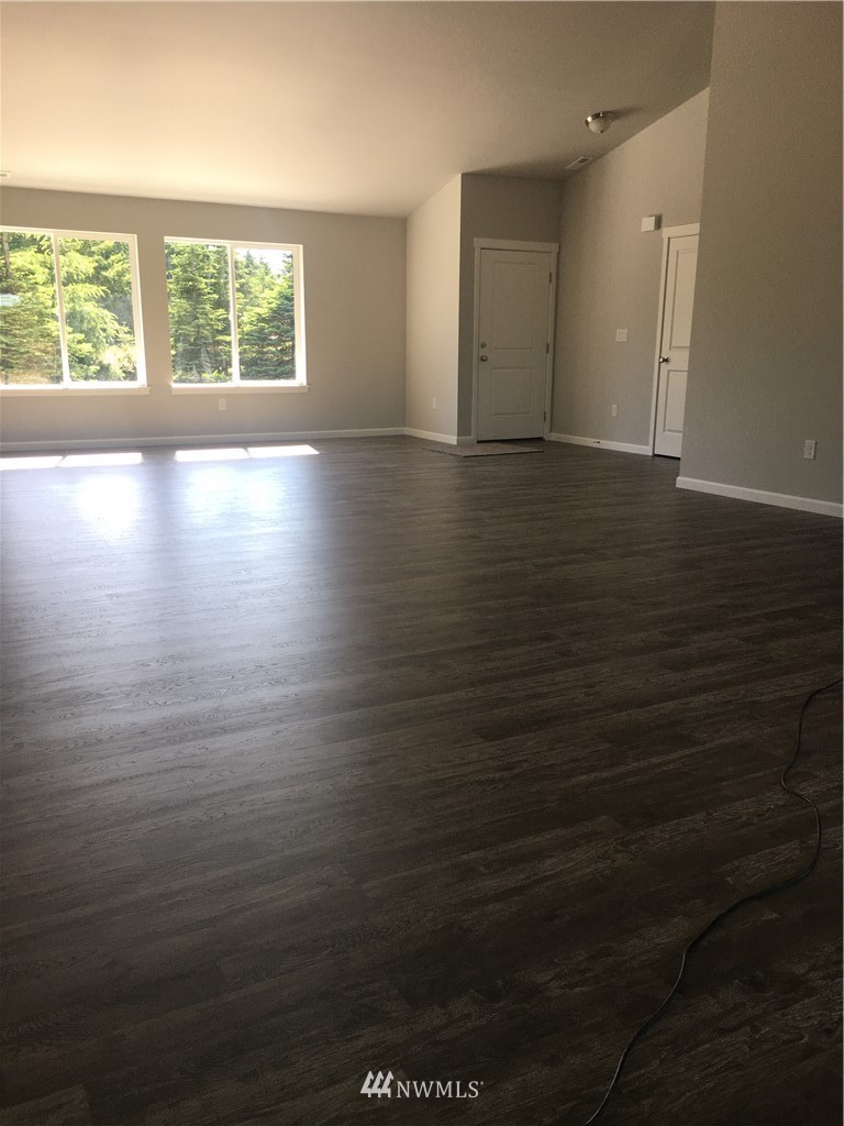 990 Southeast Phillips Road Shelton, WA 98584 - Photo 5 of 24 Gallery Image 5