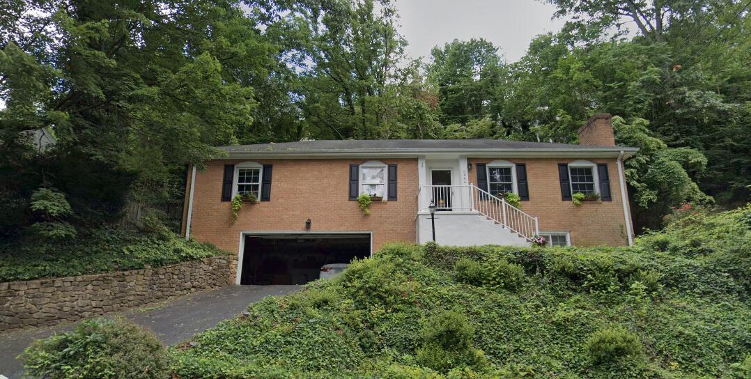 3044 Burnleigh Road Southwest Roanoke, VA 24014 - Photo 1 of 1 Front of the house
