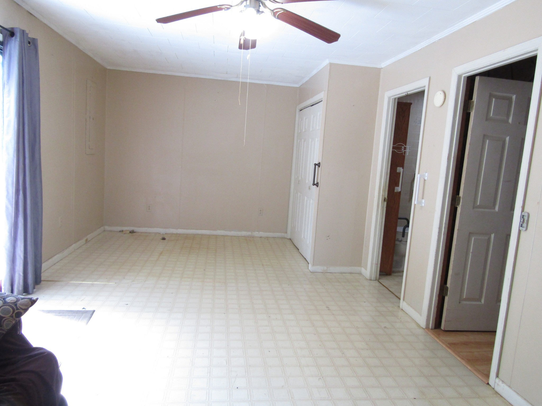 171 Sheep Ranch Road Altamont, TN 37301 - Photo 10 of 48 an empty room with a empty space