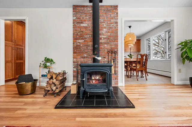 $575,000 | 25 Hubbard Park Drive, Montpelier, VT 05633