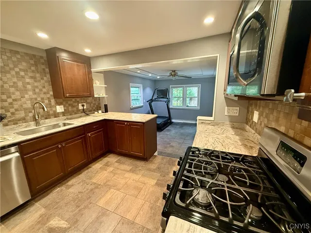 $279,900 | 822 Cumberland Avenue, Syracuse, NY 13210