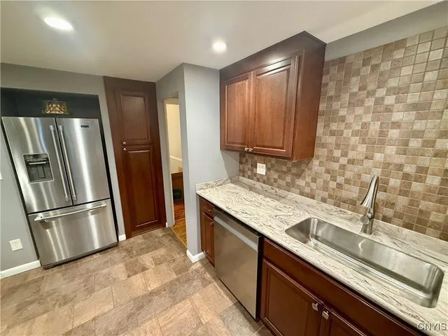 $279,900 | 822 Cumberland Avenue, Syracuse, NY 13210