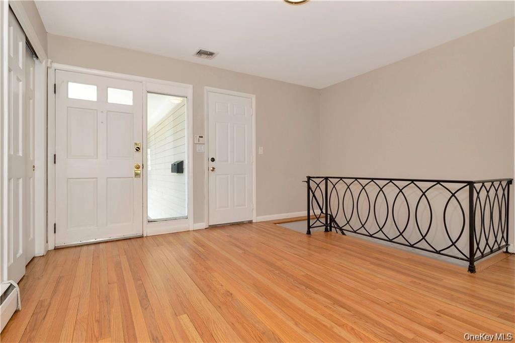 3 Lea Place Rye, NY 10580 - Photo 4 of 46 Gallery Image 4