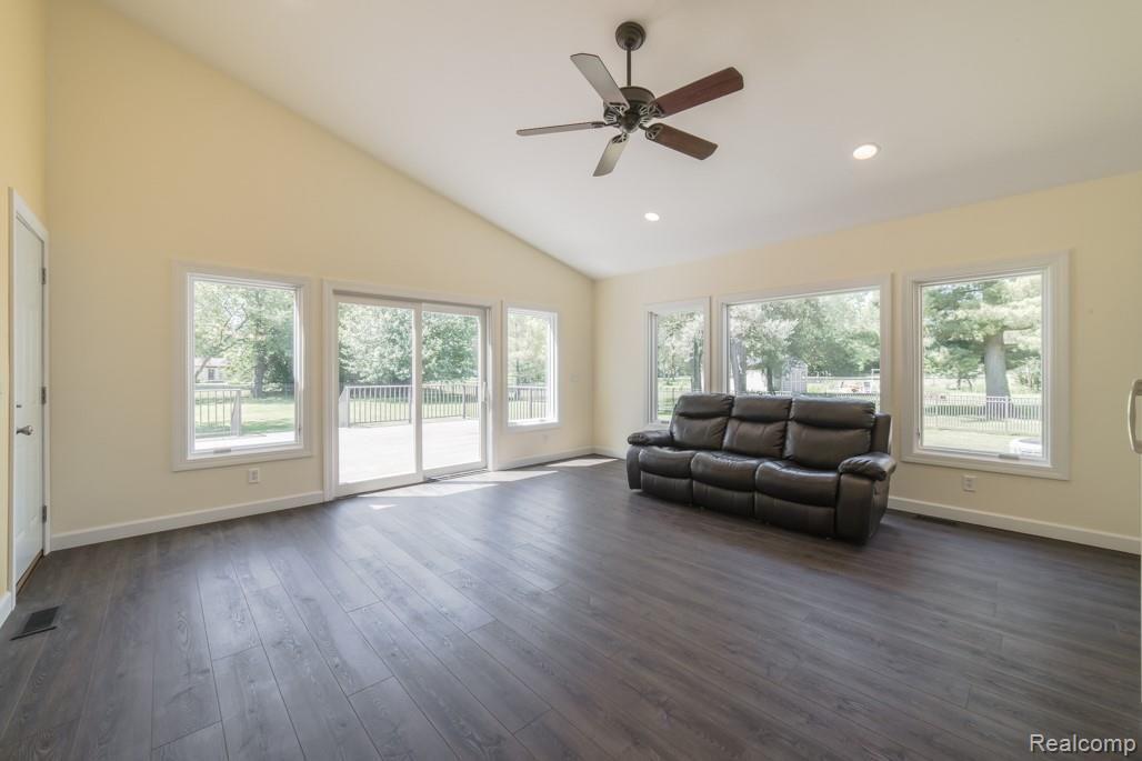 911 Francis Street Rochester, MI 48307 - Photo 21 of 76 911 Francis-16.jpg