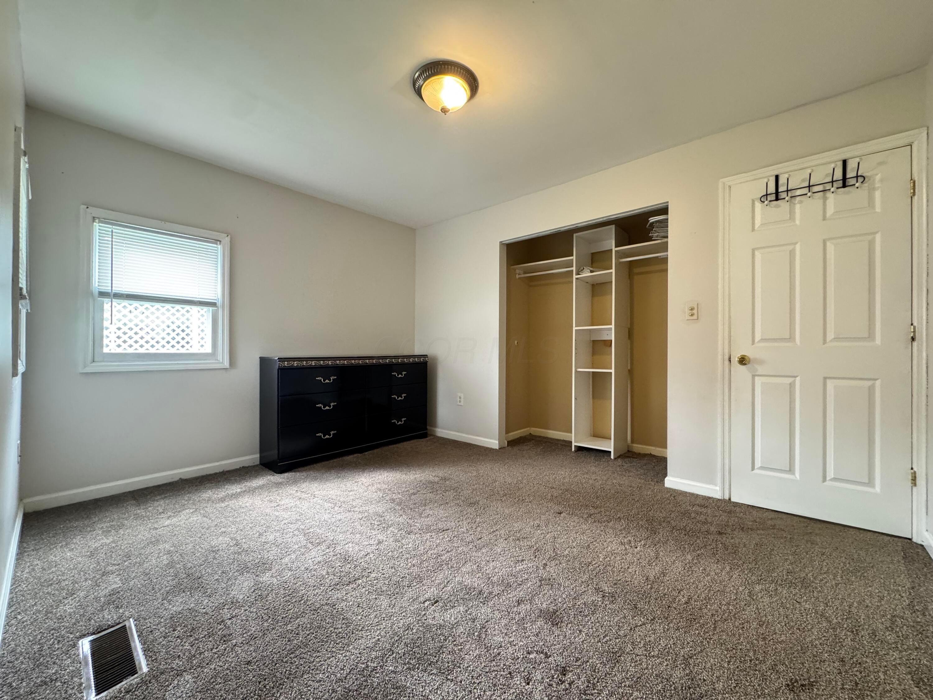 935 Duke Road Columbus, OH 43213 - Photo 21 of 31 IMG_4745 2