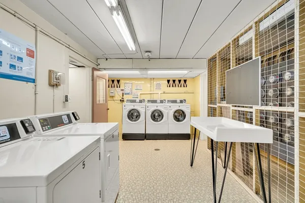 $619,000 | 123 Sewall Avenue, Unit 3A, Brookline, MA 02446