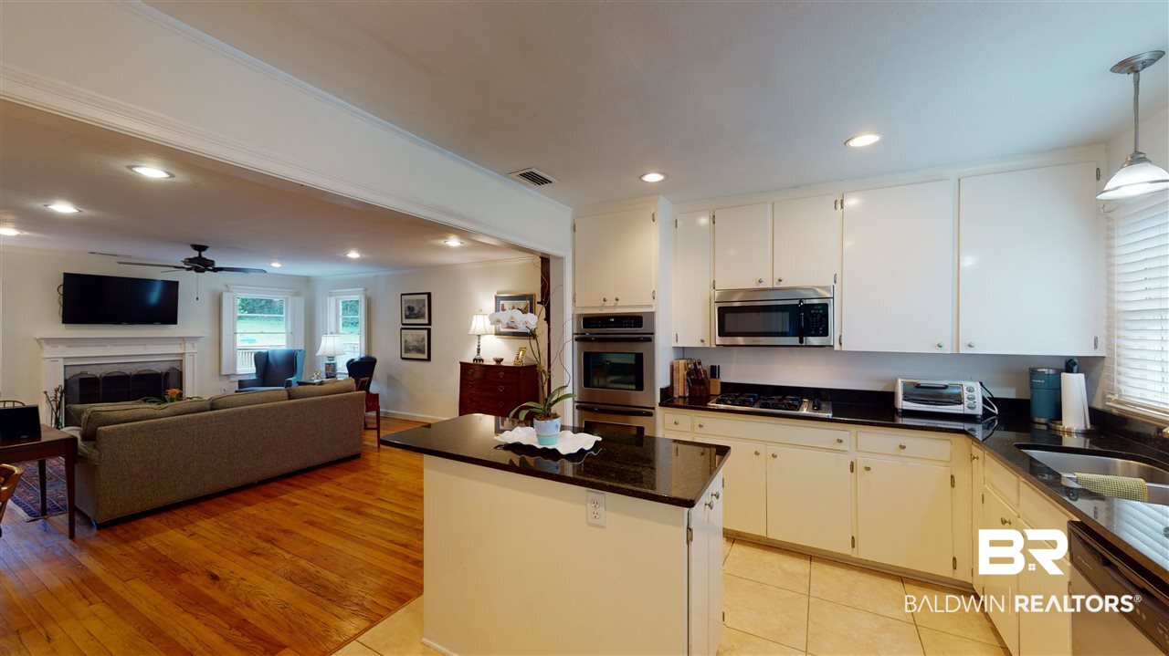 307 Dalewood Drive Mobile, AL 36608 - Photo 7 of 25