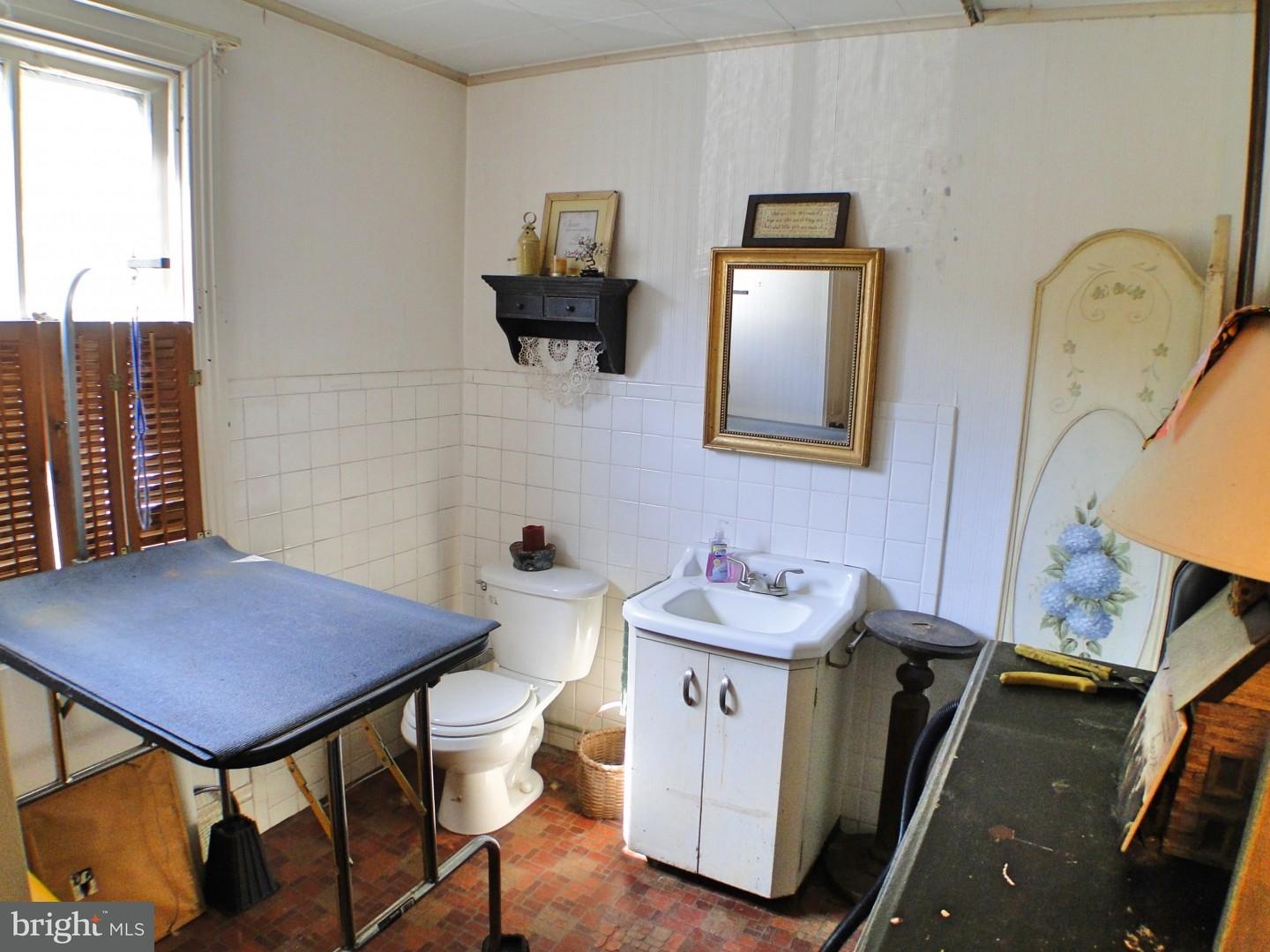 3385 Morgantown Road Mohnton, PA 19540 - Photo 11 of 21 Half Bath