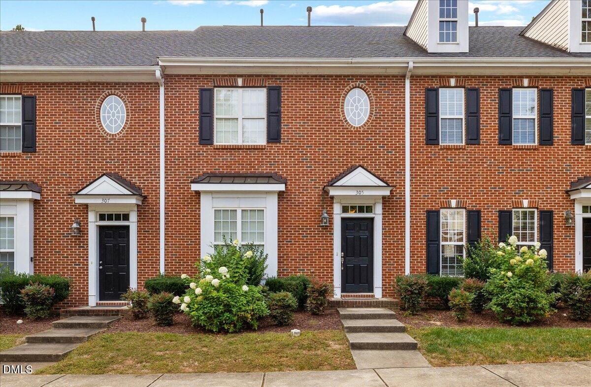 305 West Savannah Ridge Road Holly Springs, NC 27540 - Photo 1 of 25