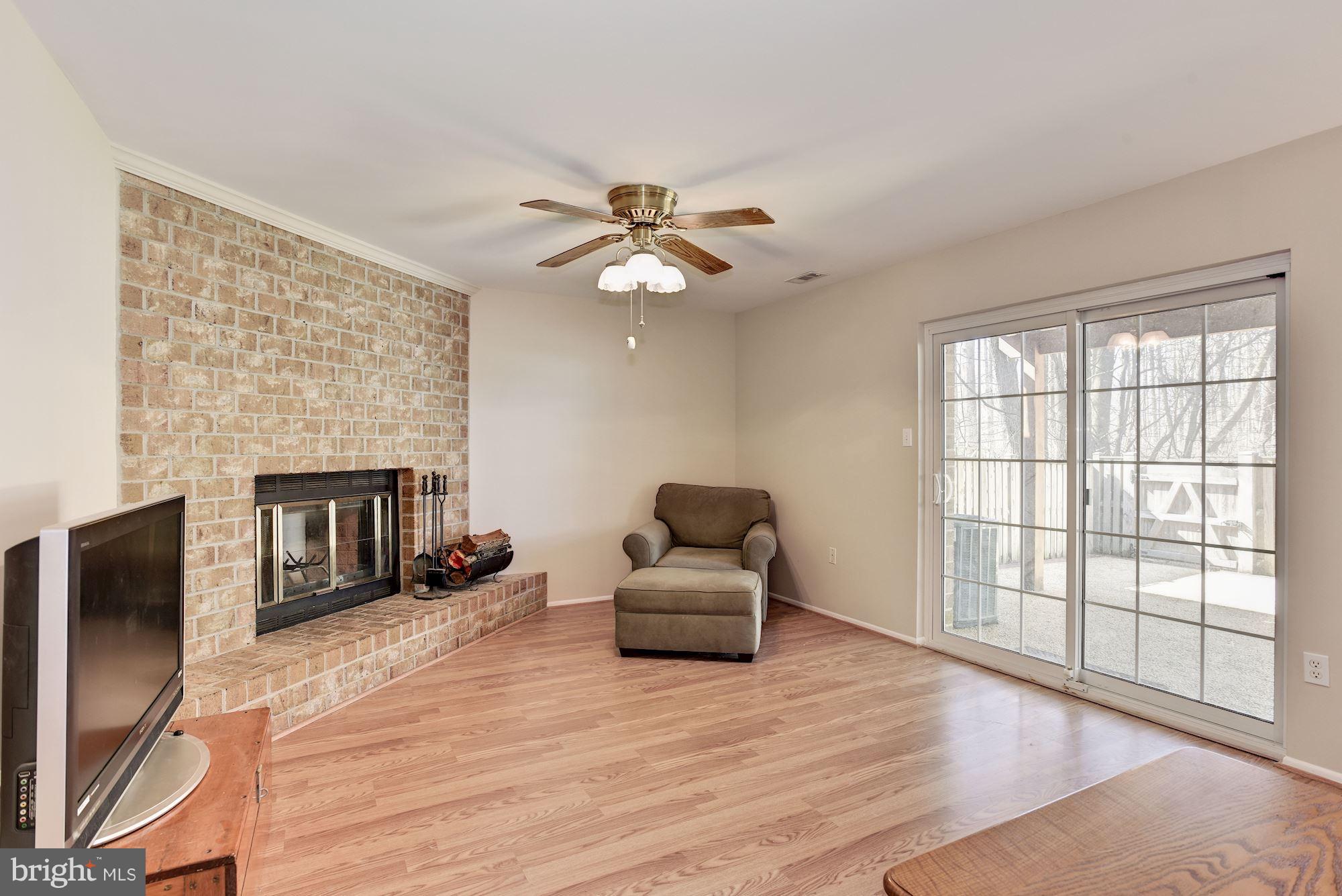 9729 Early Spring Way Columbia, MD 21046 - Photo 23 of 29 Family Room