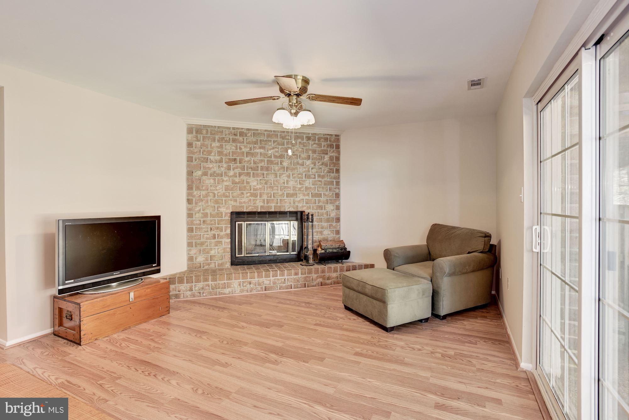 9729 Early Spring Way Columbia, MD 21046 - Photo 25 of 29 Family Room