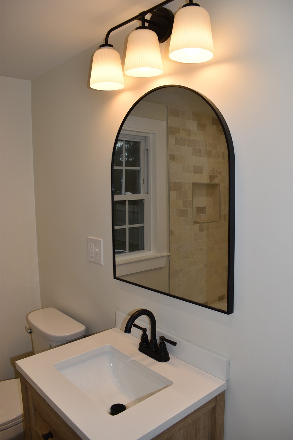 65 Thomas Road Weymouth, MA 02190 - Photo 12 of 29 Gallery Image 12