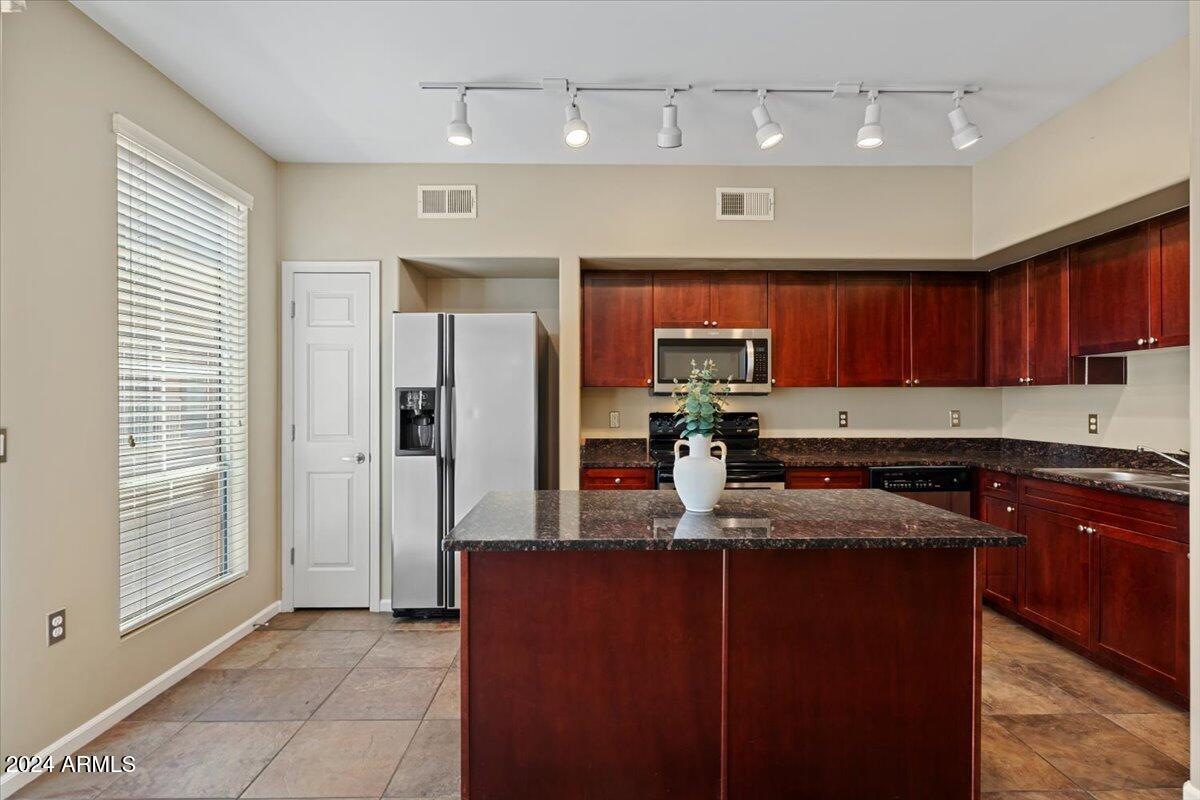 05-Kitchen