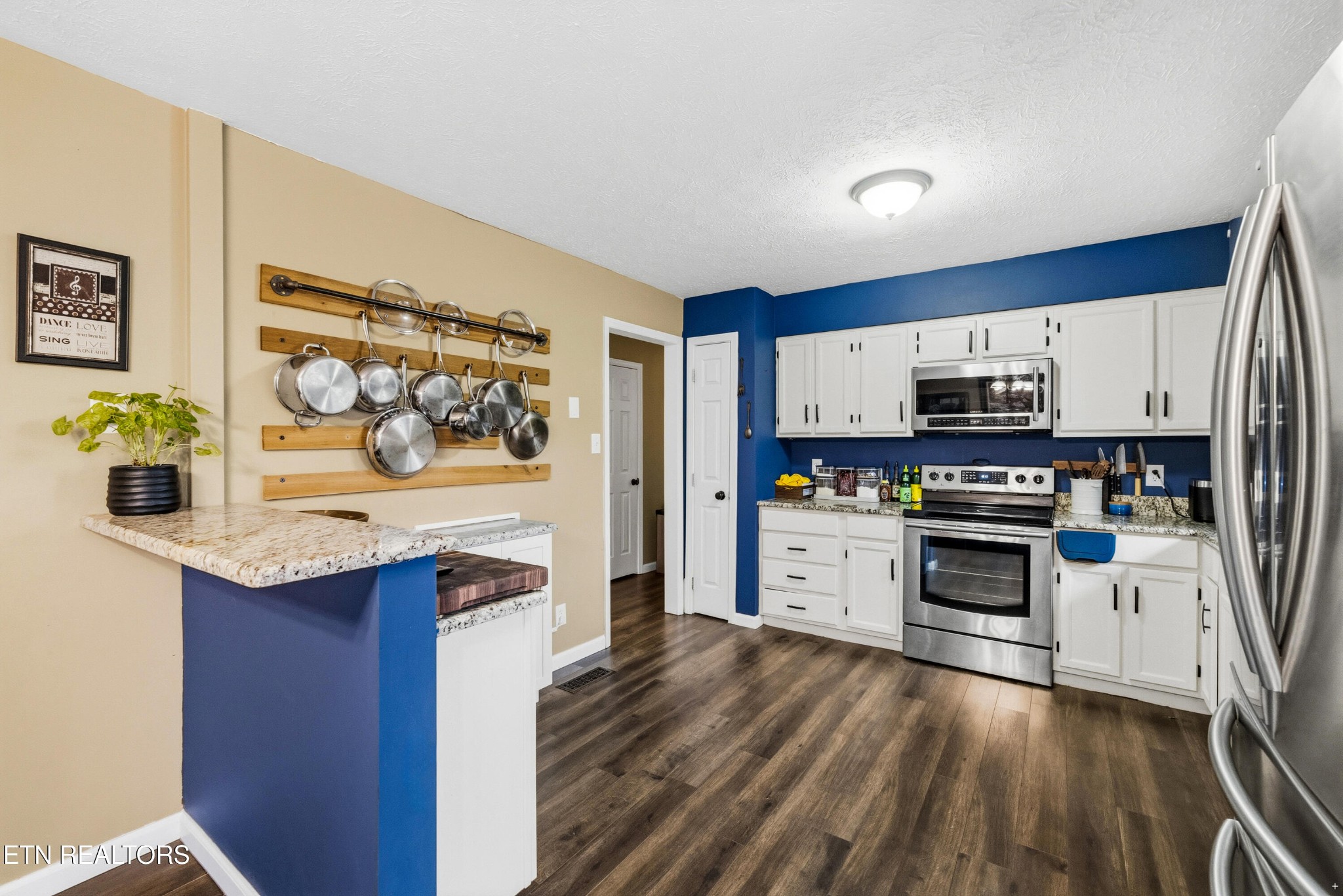 1212 Hoss Road Powell, TN 37849 - Photo 7 of 25 Gallery Image 7