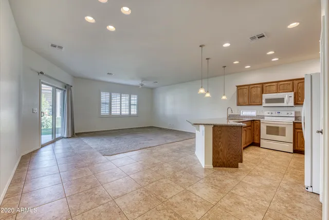 $1,799 | 10960 East Monte Avenue, Unit 272, Mesa, AZ 85209