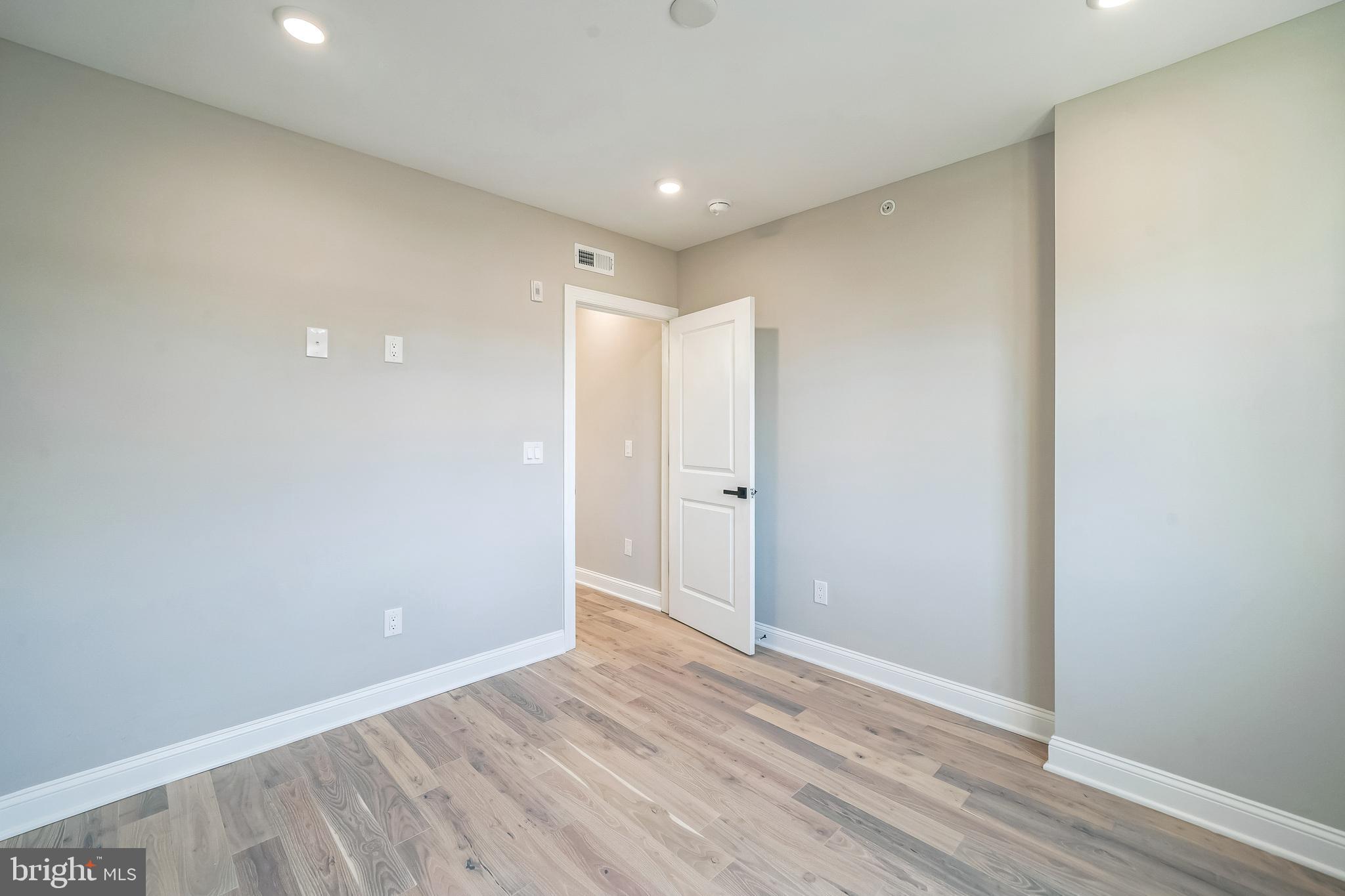1702 South 22nd Street, Unit 2 Philadelphia, PA 19145 - Photo 12 of 19
