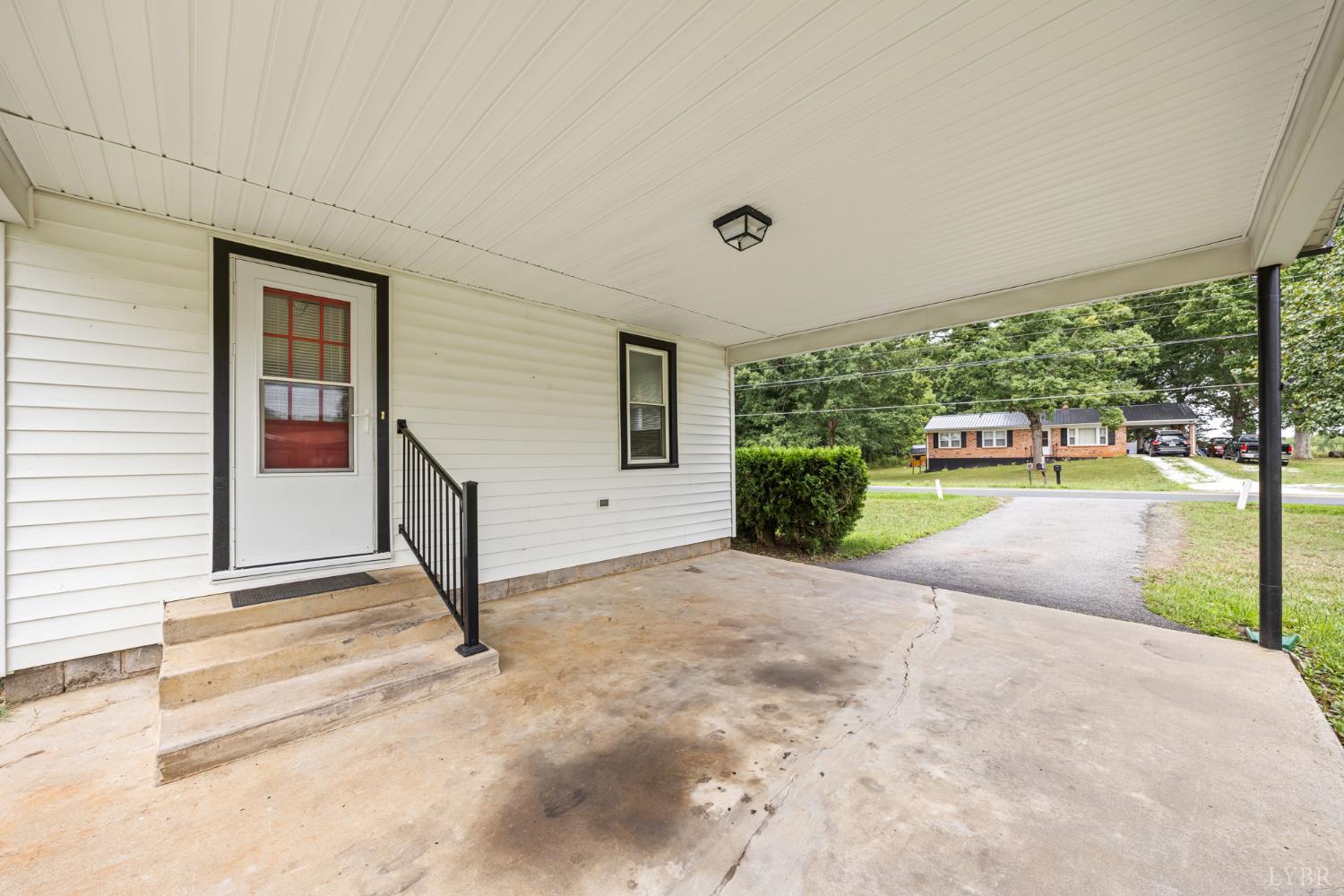 4126 Promise Land Road Appomattox, VA 24522 - Photo 9 of 38 Gallery Image 9
