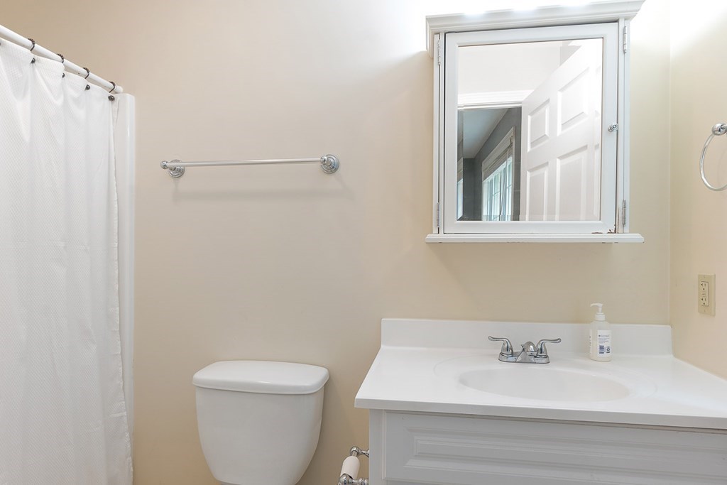 7 Kyle Hunter Circle, Unit 7 Rutland, MA 01543 - Photo 23 of 37 Gallery Image 23