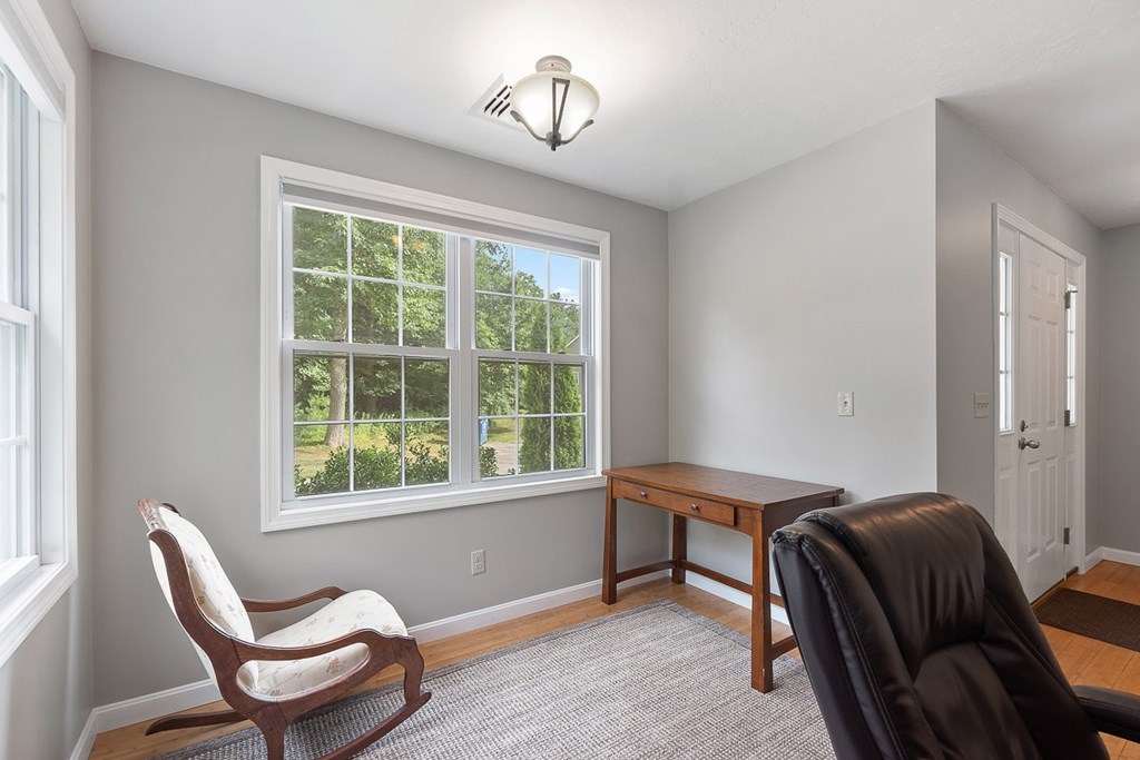 7 Kyle Hunter Circle, Unit 7 Rutland, MA 01543 - Photo 5 of 37 Gallery Image 5