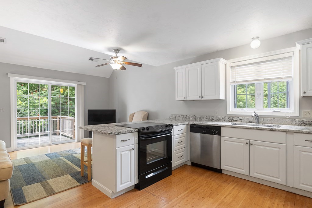 7 Kyle Hunter Circle, Unit 7 Rutland, MA 01543 - Photo 9 of 37 Gallery Image 9
