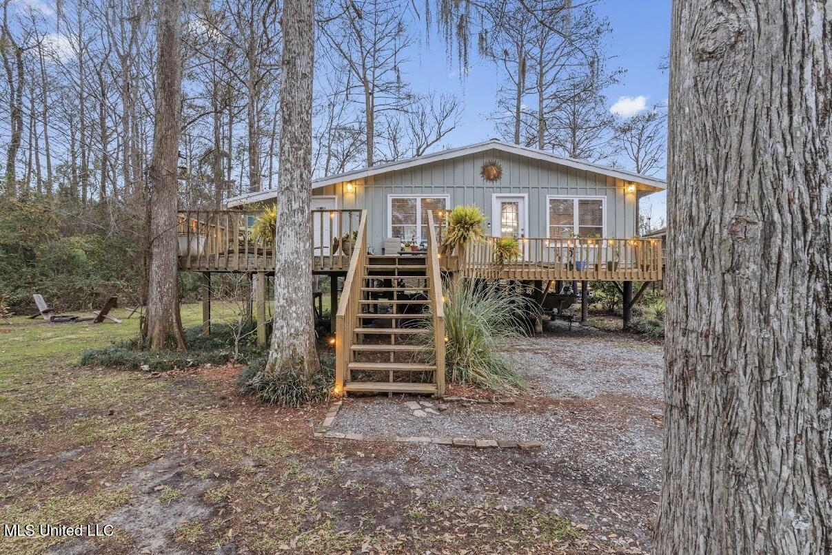 1932 Pascagoula River Road Moss Point, MS 39562 - Photo 1 of 40 IMG_4055