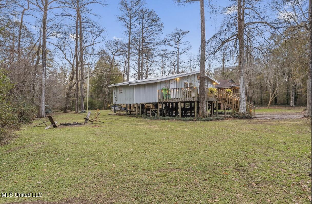 1932 Pascagoula River Road Moss Point, MS 39562 - Photo 7 of 40 IMG_4061