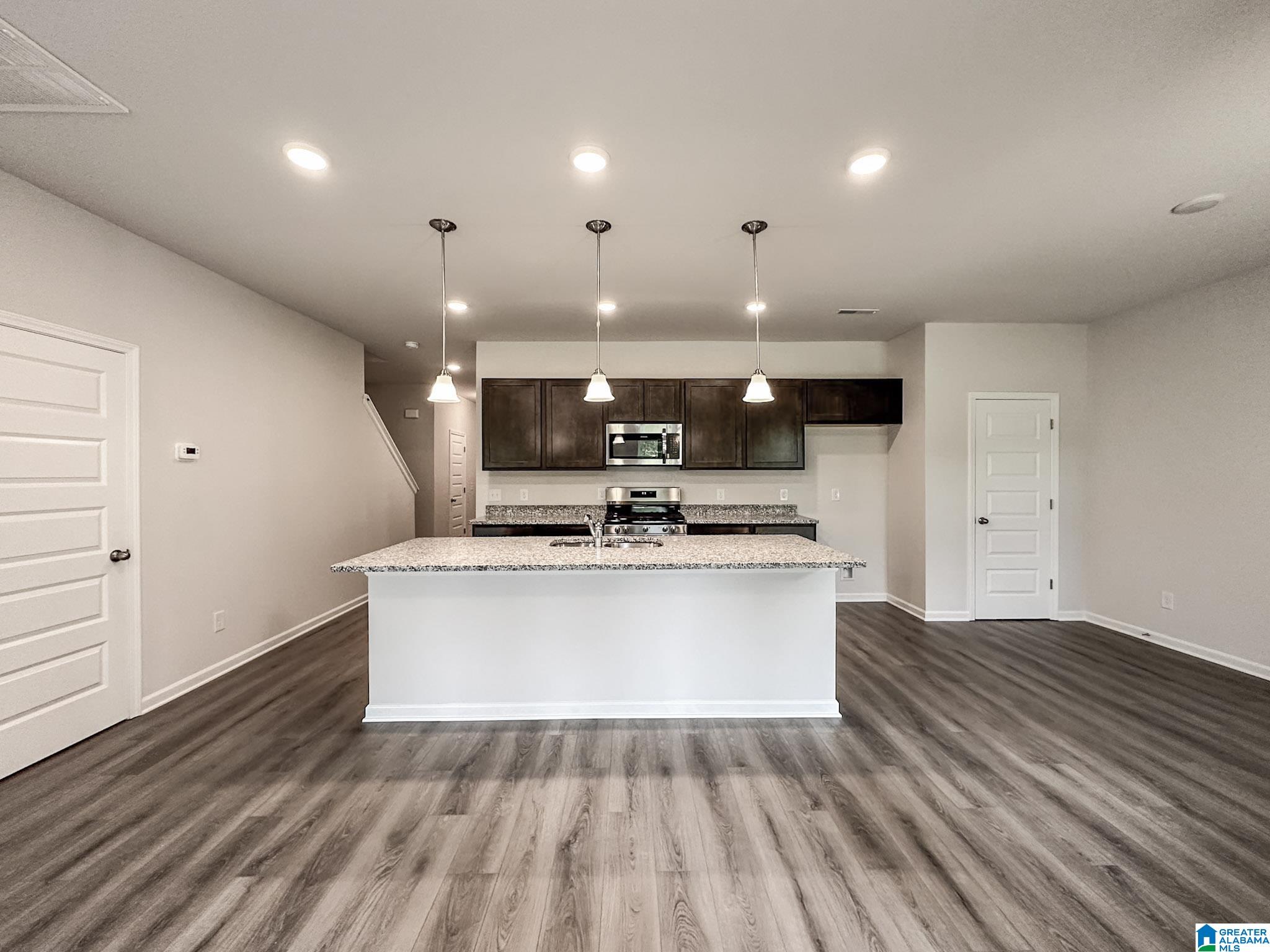 1012 Pinnacle Parkway Leeds, AL 35094 - Photo 6 of 35