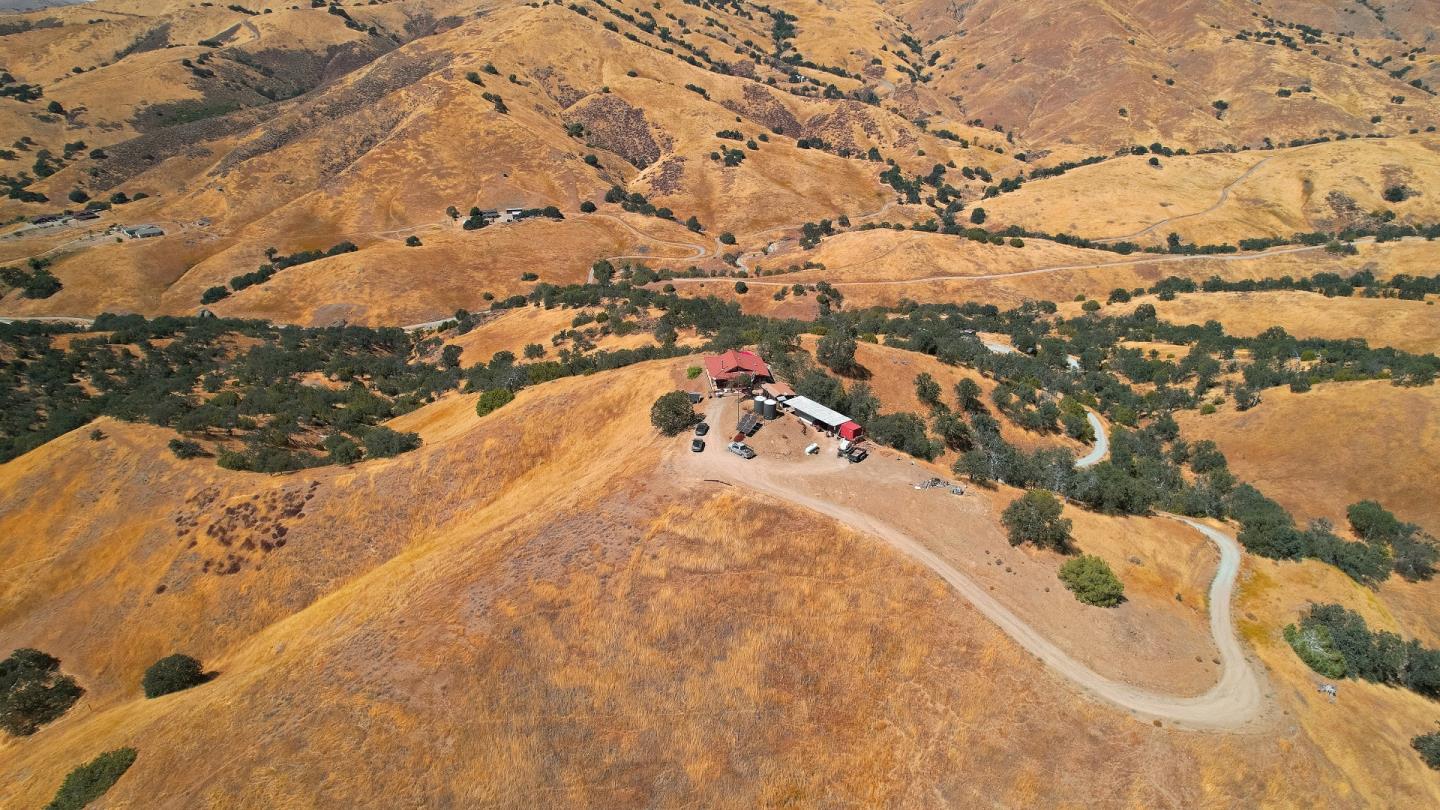 20473 Panoche Road Paicines, CA 95043 - Photo 5 of 19