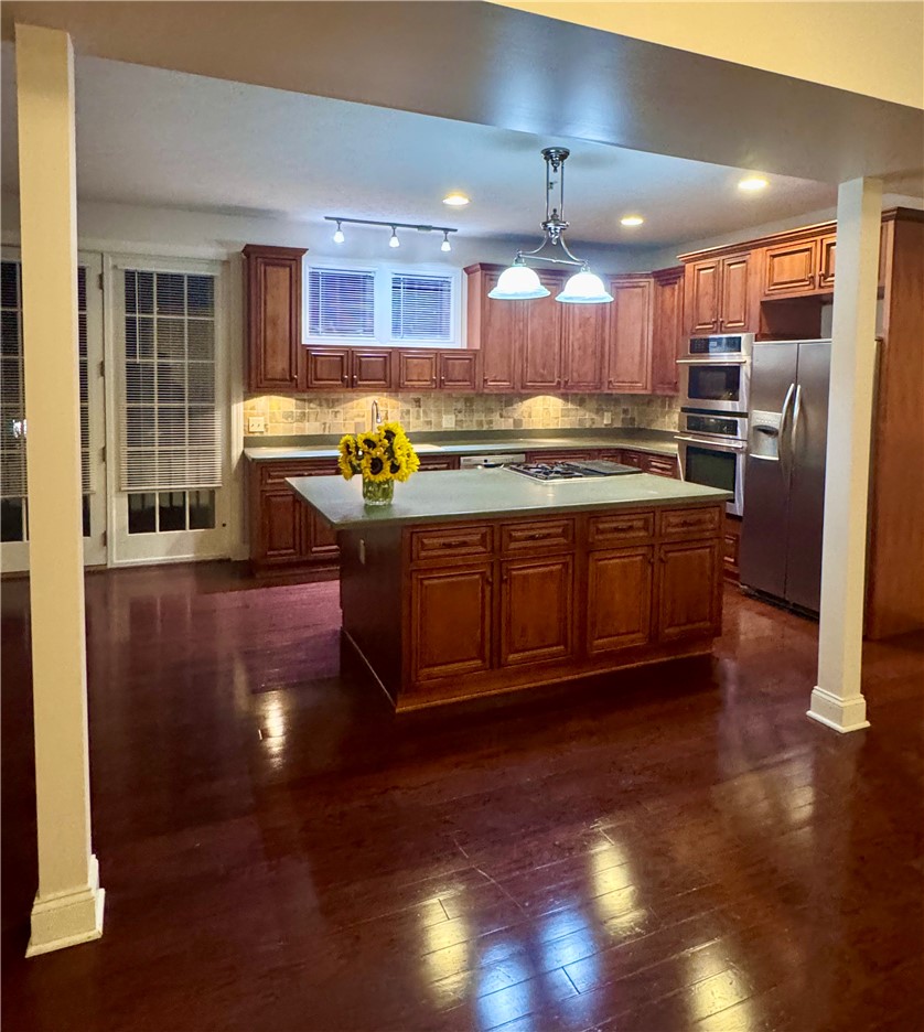 98 South Union Street Rochester, NY 14607 - Photo 11 of 39